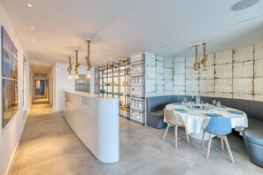 Dining - Superb Seafront Family Apartment (Sliema)