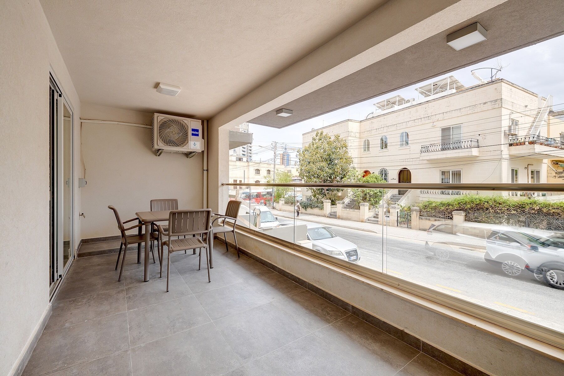 Modern Apartment Steps to St George's Bay