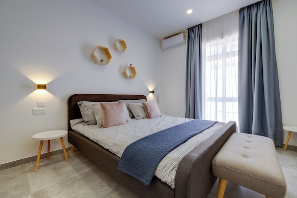 2 bedrooms, WiFi, bed sheets
