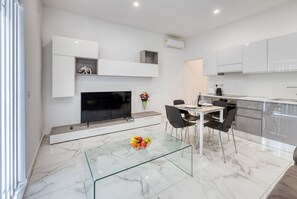 Dining - Modern 1BR Apartment, Central Location (Gzira)