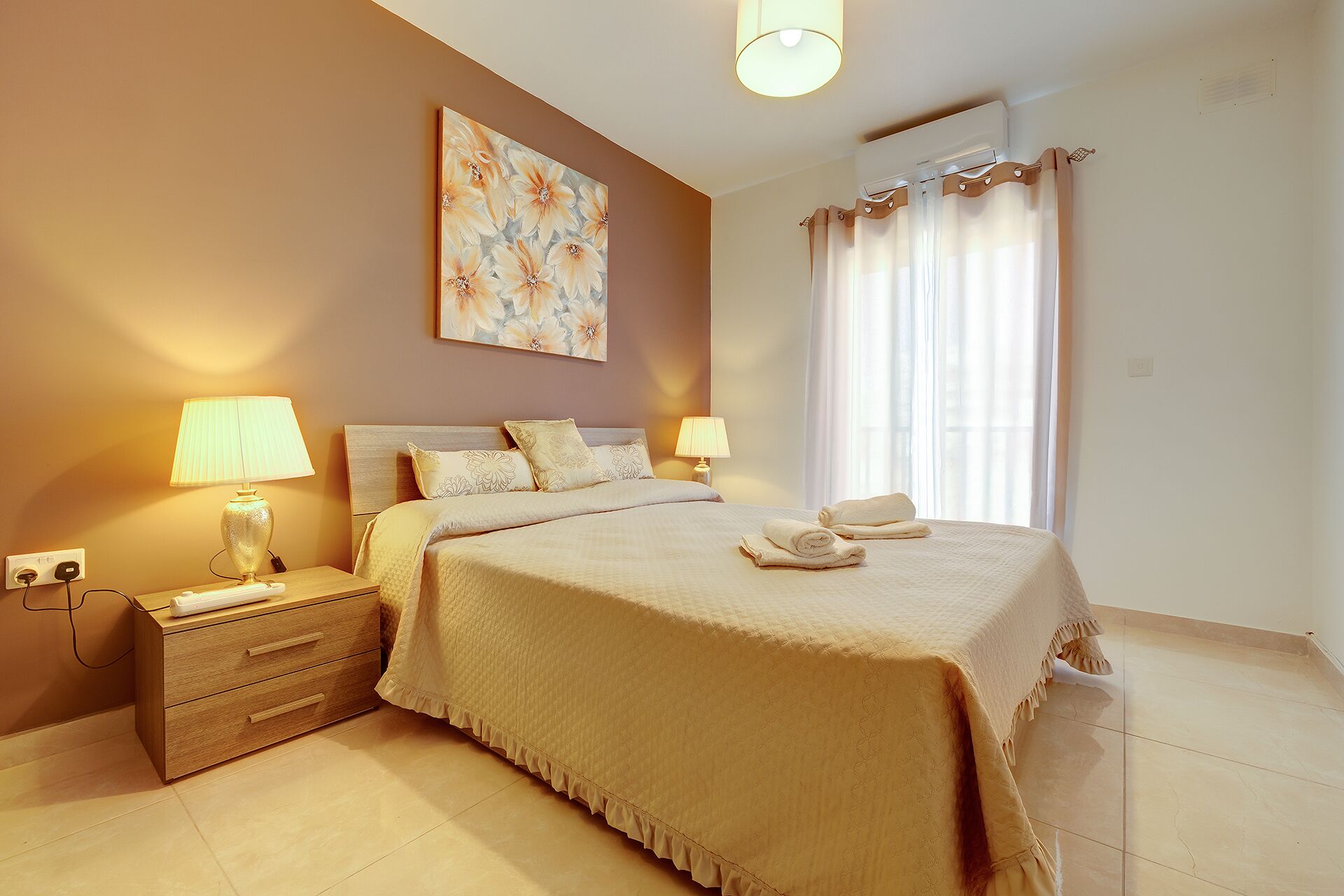 2 bedrooms, WiFi, bed sheets