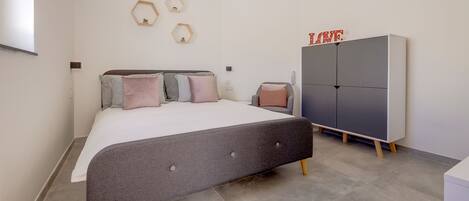 1 habitación, wifi y ropa de cama