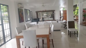 Dining - Mactan Pool Villa (Lapu-Lapu City)