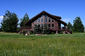 Exterior - *New Listing* | Sleeps 17 | 6 Bed 4 Bath | Water Access (Island Park)