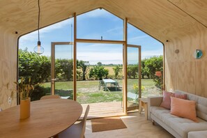 Living area - Tiny House in Zeeland near Oranjezon Dunes (Vrouwenpolder)