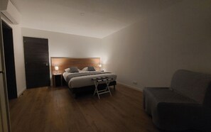 2 bedrooms, Internet, bed sheets