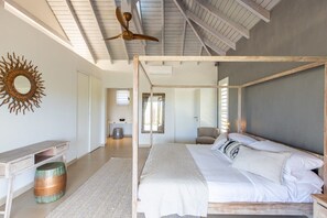 4 chambres, fer et planche à repasser, Wi-Fi, draps fournis