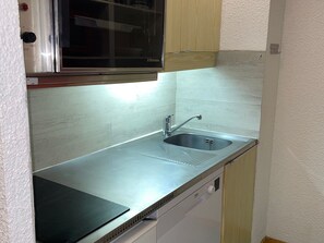 Fridge, oven, stovetop, dishwasher - Bright studio 4 pers · Close to slopes · Slope view (Plagne Villages)