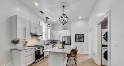 West Oakland charmer: 2br/2bath - AC & W/D
