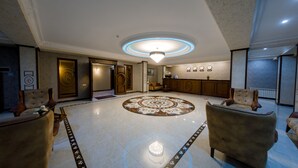 Lobby - Royal Sapphire Hotel (Baku)