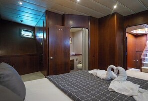 3 bedrooms - Luxury Sailyacht - easy vibes (Mikonos)