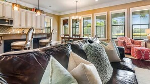 Villa, 4 Bedrooms | Living room