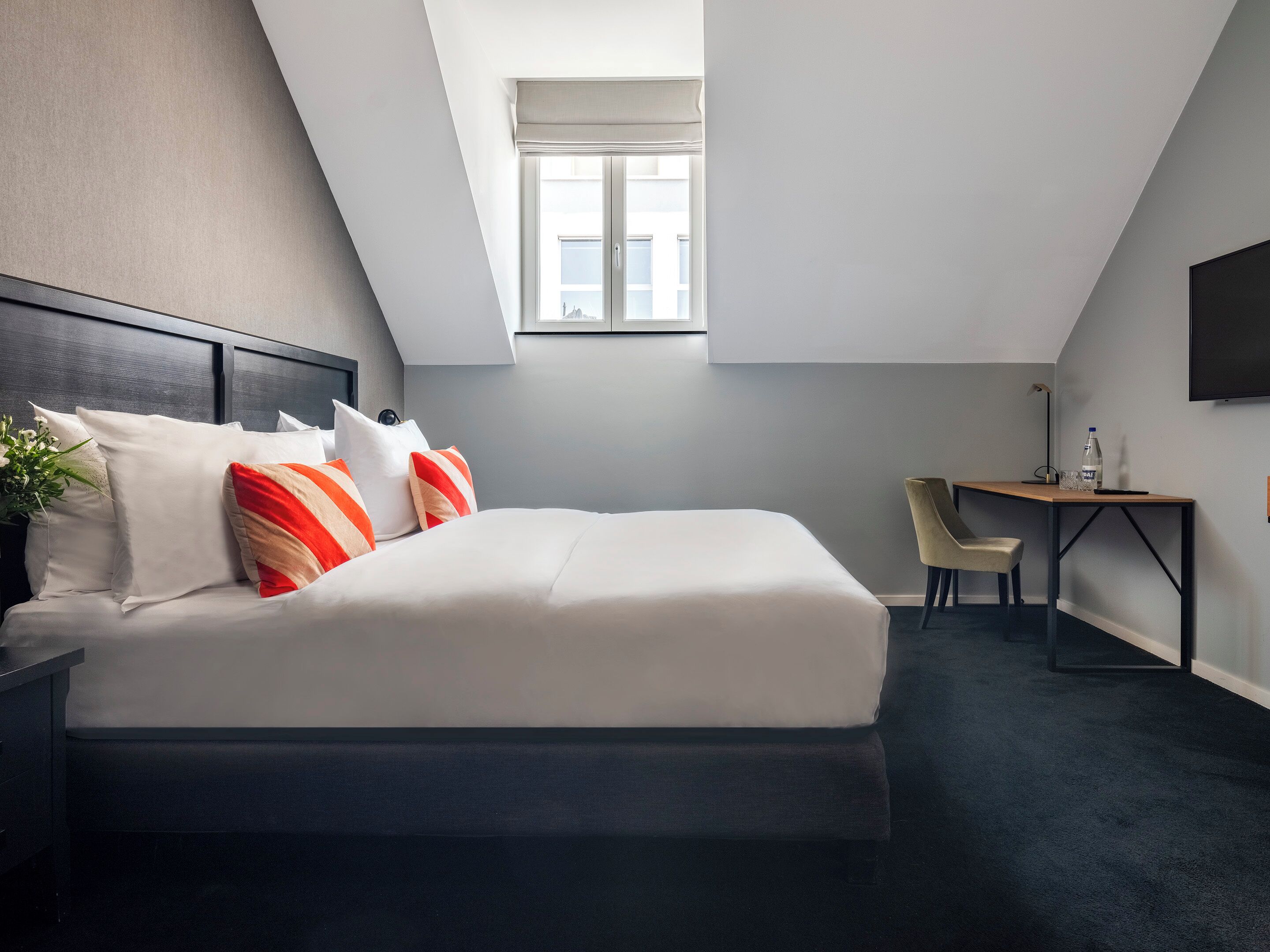 Literie de qualité supérieure, minibar, décoration personnalisée