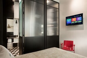 1 bedroom, in-room safe, blackout drapes, soundproofing - Coco Morghen Appartment (Naples)