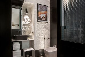 Design House | Bathroom