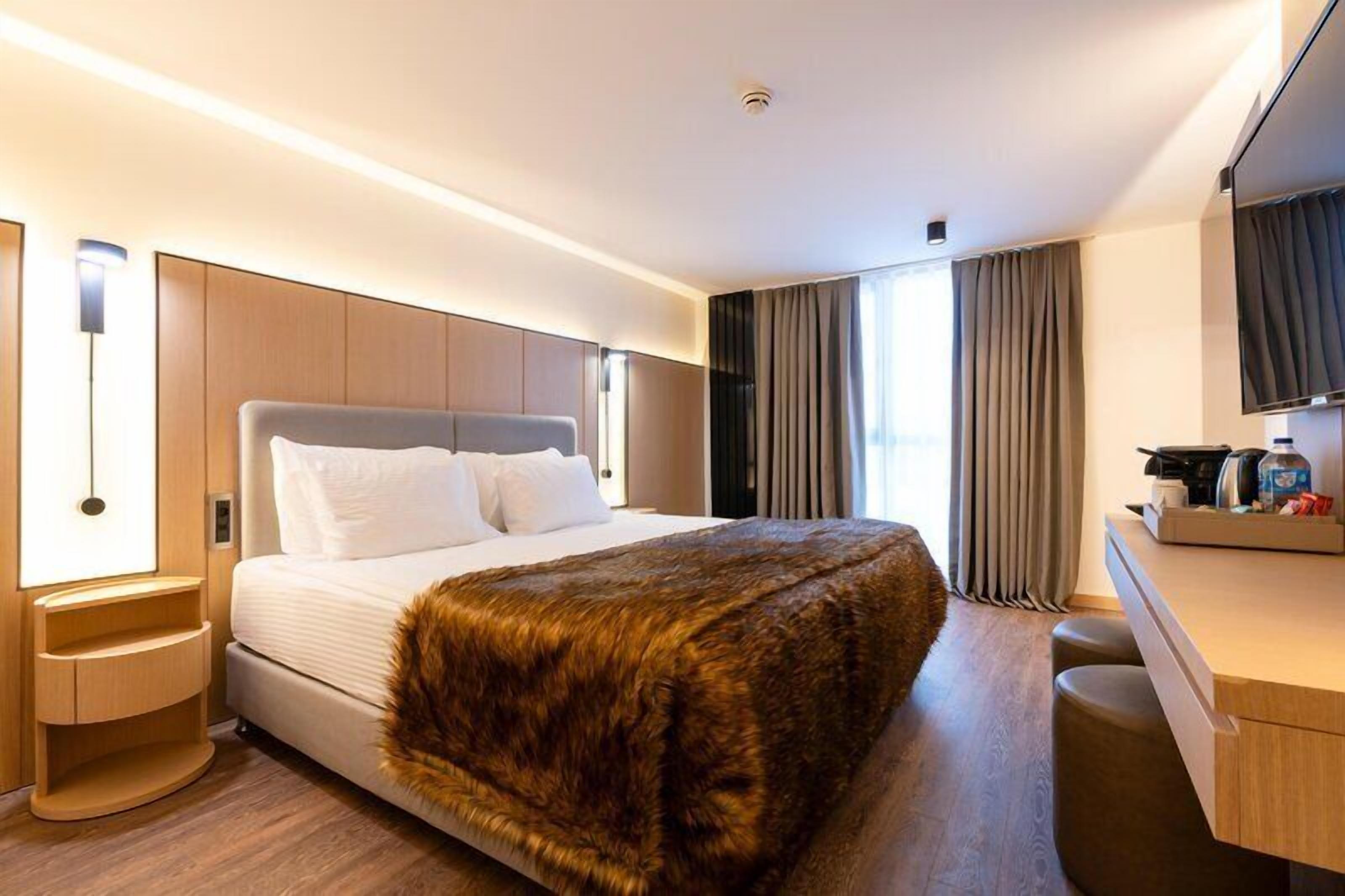 Presidential Suite | Premium bedding, minibar, in-room safe, soundproofing