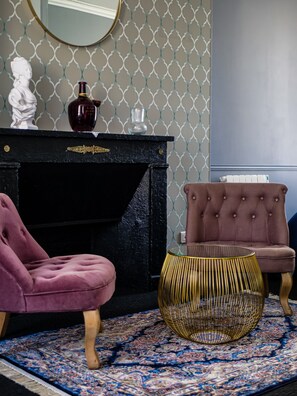 City Suite, City View (Marie Antoinette) | 1 bedroom, individually decorated, individually furnished - Le Clos de la Chapelle (Bayeux)