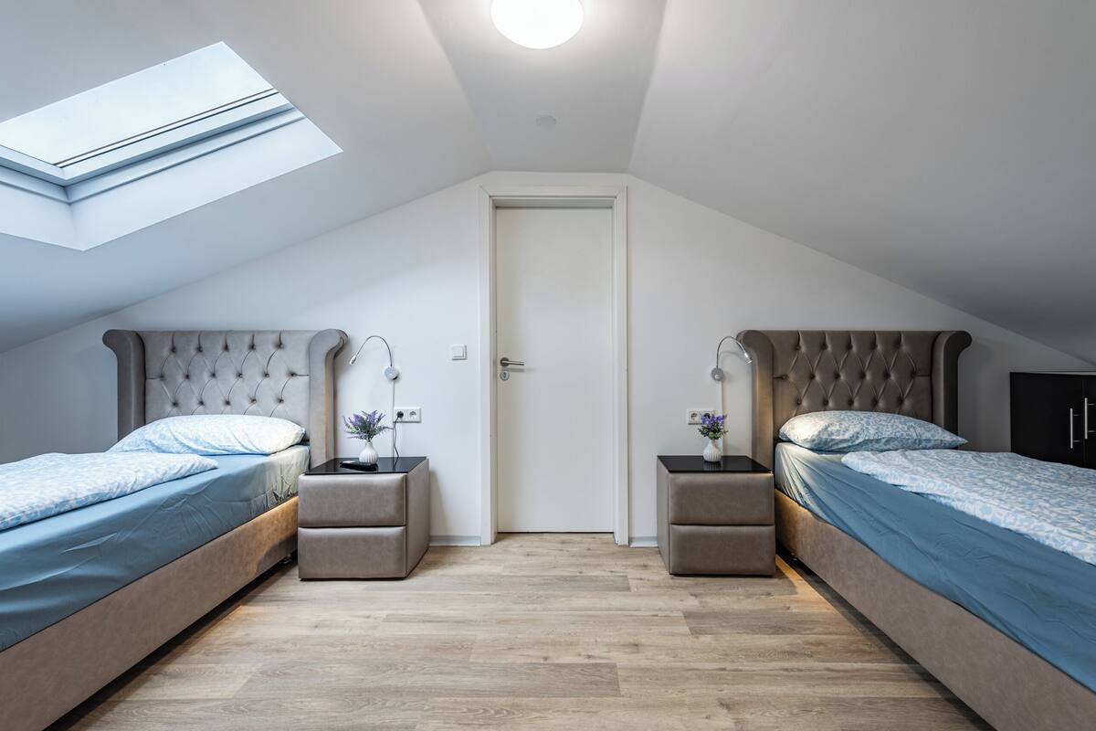 Classic Room | Individually furnished, desk, laptop workspace, free WiFi