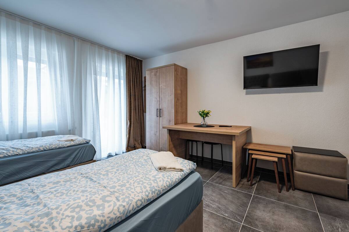 Comfort Triple Room | Individually furnished, desk, laptop workspace, free WiFi