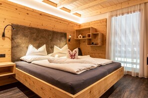 2 dormitorios, tabla de planchar con plancha, wifi gratis y ropa de cama