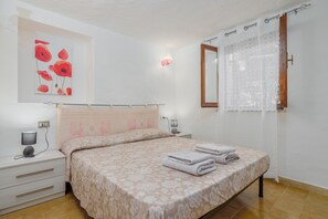 2 camere, ferro/asse da stiro, Wi-Fi gratuito, lenzuola