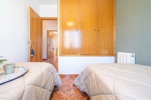 3 camere, ferro/asse da stiro, Wi-Fi gratuito, lenzuola