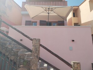 Exterior detail - Apartment 'Torre dei Corsari - Dune d'Oro' with Sea View & Terrace (Torre dei corsari)