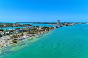 Apartment | 2 bedrooms - Longboat Key Cedars Beach House (Longboat Key)