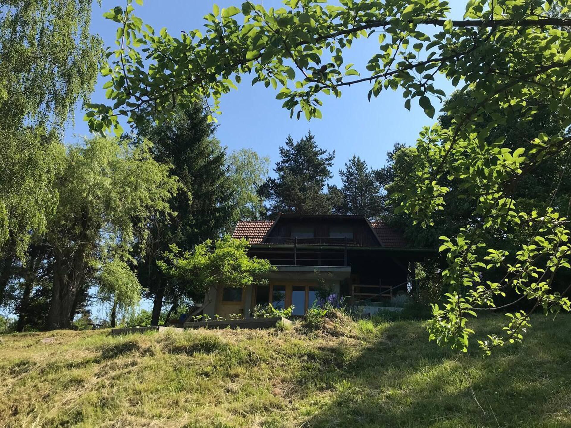 Cottage | Property grounds