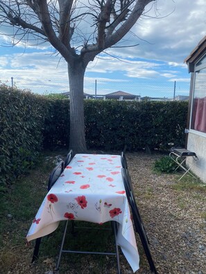 Property grounds - Lou soleil location de vacances (Vic-la-Gardiole)