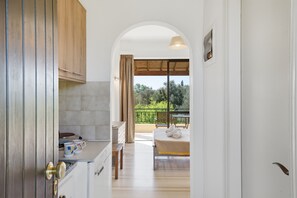 1 bedroom, free WiFi, bed sheets - Alexandra Studio 10 Apartment with Private Balcony & Wi-Fi (Lefkimmi)