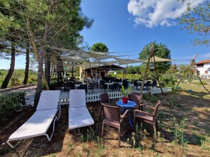 Outdoor dining - Studio Apartment 'Alexandra Studio 8' with Private Balcony & Wi-Fi (Lefkimmi)