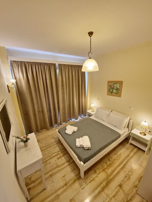 1 bedroom, free WiFi, bed sheets