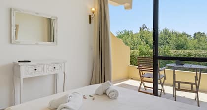 Studio 'Alexandra Studio 2' avec balcon privé et Wi-Fi
