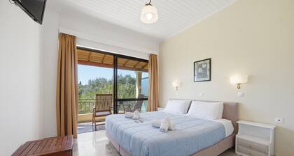 „Alexandra Apartment 13“ mit privatem Balkon & WLAN