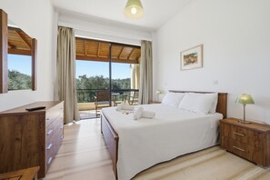 1 bedroom, free WiFi, bed sheets - Studio Apartment 'Alexandra Studio 12' with Private Balcony and Wi-Fi (Lefkimmi)