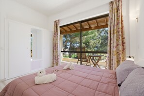 2 bedrooms, free WiFi, bed sheets - Alexandra Apartment 9 with Private Balcony & Wi-Fi (Lefkimmi)