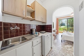 Fridge, stovetop, coffee/tea maker, electric kettle - Studio Apartment 'Alexandra Studio 6' with Private Balcony & Wi-Fi (Lefkimmi)