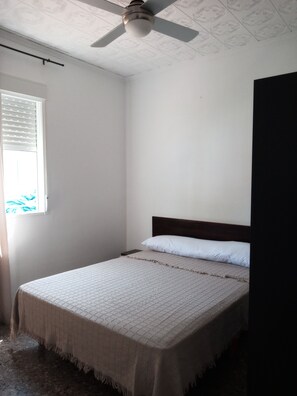 3 Schlafzimmer, Bügeleisen/Bügelbrett, Reisekinderbett, kostenloses WLAN