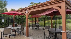 Outdoor dining - Lakes Region Getaway | 3BR Condo Near Weirs Beach (Laconia)