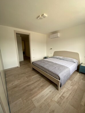 2 bedrooms, iron/ironing board, free WiFi, bed sheets - Vacation home (Cardedu)