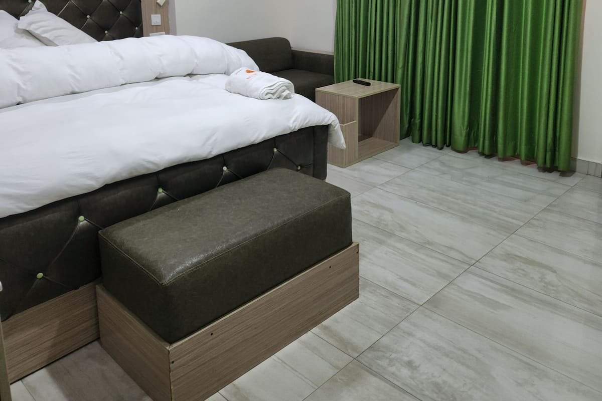 Premium Oda | Ücretsiz kablosuz İnternet, çarşaf takımı