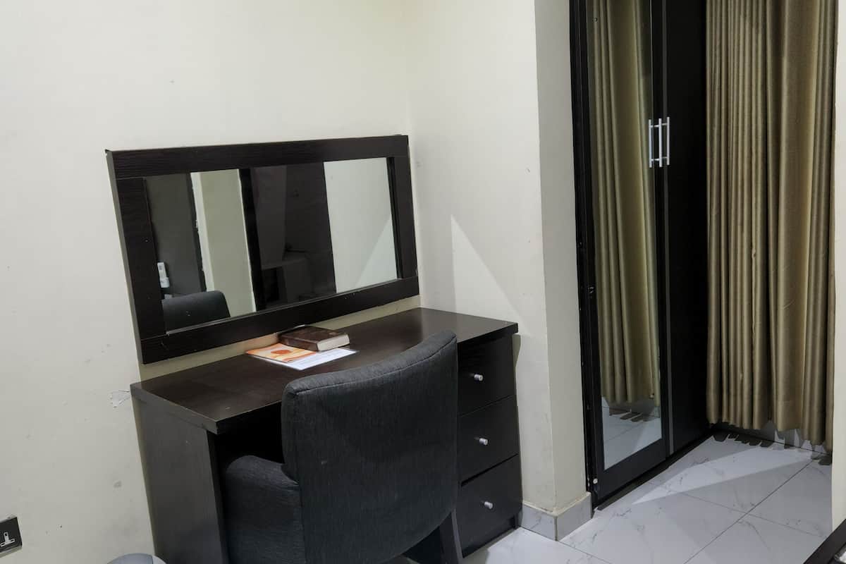 Deluxe Oda | Ücretsiz kablosuz İnternet, çarşaf takımı