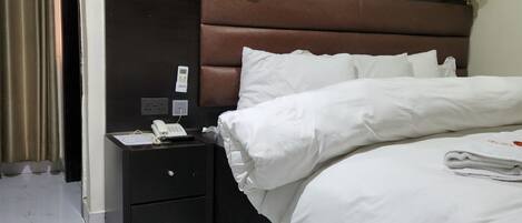Free WiFi, bed sheets