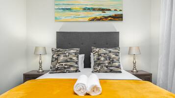 Classic Apartment | 1 bedroom, in-room safe, laptop workspace, iron/ironing board