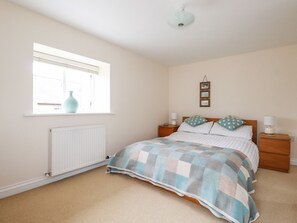 1 bedroom, individually decorated, individually furnished, free WiFi - Grainstore (Tintagel)