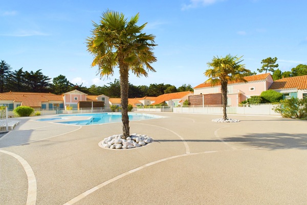 Een verwarmd zwembad