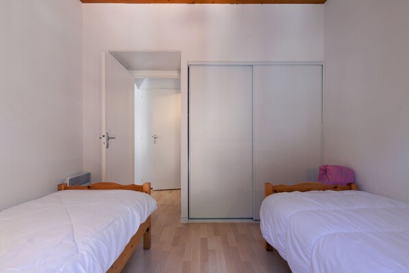 3 bedrooms