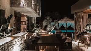مطعم