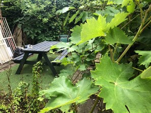Outdoor dining - Private Studio Flat Great Location in Manchester (Manchester)